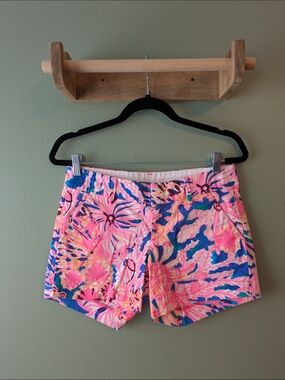 Lilly Pulitzer The Callahan Stretch Short 5" Inseam Navy Pink Floral